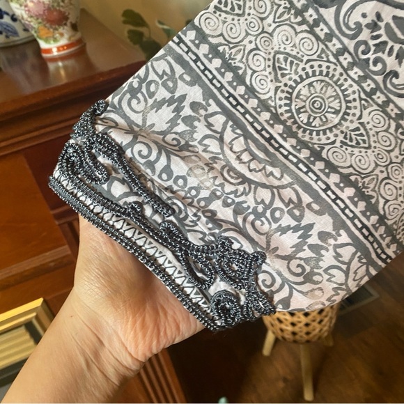 Lands End • Gray & White Embroidered Boho Swimsuit Coverup • Size 1x 16/18W EUC - Picture 3 of 9